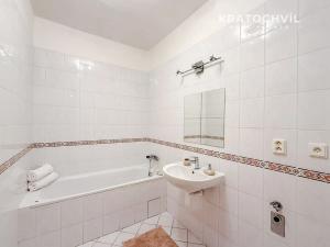 Prodej bytu 2+kk, Vestec, U Strouhy, 66 m2