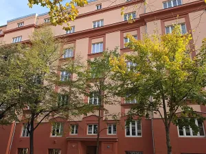 Pronájem bytu 3+kk, Praha - Holešovice, Na Maninách, 70 m2