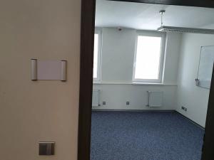 Pronájem kanceláře, Praha - Kyje, Vajgarská, 216 m2