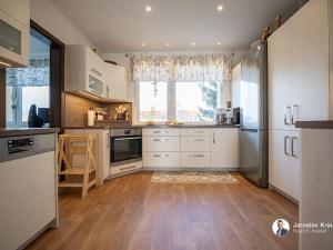 Prodej bytu 3+kk, Jičín, Lidické náměstí, 78 m2