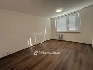 Pronájem bytu 1+1, Zlín, 32 m2