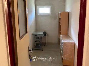 Pronájem bytu 1+1, Zlín, Dřevnická, 32 m2