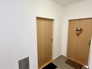 Pronájem bytu 1+kk, Karlovy Vary - Stará Role, Kryzánkova, 34 m2