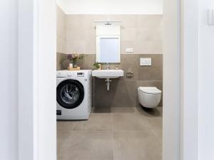 Pronájem bytu 2+kk, Praha - Žižkov, Jeronýmova, 61 m2