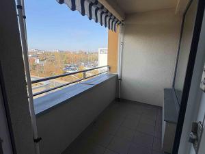 Pronájem bytu 2+kk, Praha - Stodůlky, Nárožní, 49 m2