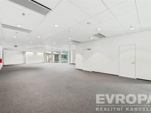 Pronájem kanceláře, Praha - Holešovice, Plynární, 500 m2