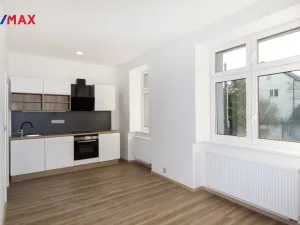 Prodej činžovního domu, Ústí nad Labem - Předlice, náměstí Prokopa Velikého, 576 m2