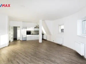 Prodej činžovního domu, Ústí nad Labem - Předlice, náměstí Prokopa Velikého, 576 m2