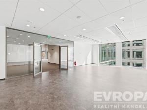 Pronájem kanceláře, Praha - Holešovice, Plynární, 670 m2