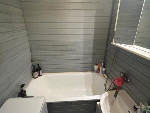 Pronájem bytu 2+1, Rotava, Sídliště, 56 m2