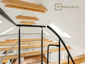 Prodej atypického bytu, Praha - Zbraslav, Elišky Přemyslovny, 110 m2