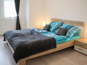 Pronájem bytu 2+kk, Praha, Vinohradská, 52 m2