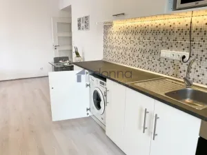 Pronájem bytu 2+kk, Praha, Vinohradská, 52 m2
