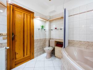 Prodej bytu 4+kk, Rokytnice v Orlických horách, náměstí T. G. Masaryka, 153 m2