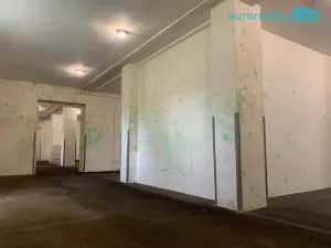 Pronájem skladu, Karlovy Vary, Sokolovská, 300 m2
