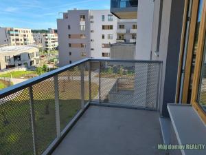 Pronájem bytu 1+kk, Praha - Hloubětín, Waltariho, 32 m2