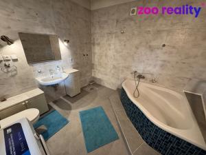 Pronájem bytu 3+kk, Žatec, Husitské náměstí, 100 m2