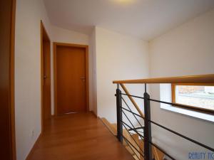 Pronájem rodinného domu, Praha - Hloubětín, Stropnická, 142 m2