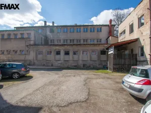 Prodej výrobních prostor, Úpice, Dr. Teuchmanna, 1817 m2