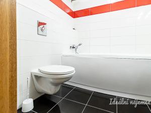 Pronájem bytu 4+kk, Praha - Vysočany, Na vysočanských vinicích, 118 m2