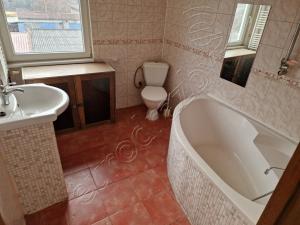 Dražba ubytování, Ostrov, Krušnohorská, 750 m2