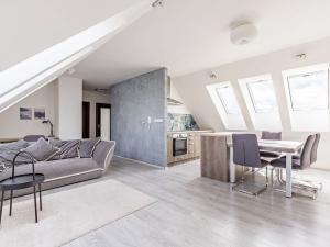 Pronájem bytu 2+kk, Brno - Ivanovice, Příjezdová, 75 m2