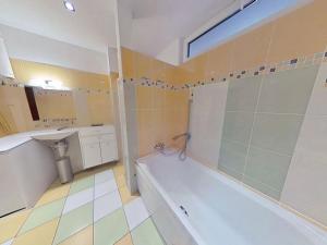 Pronájem bytu 2+kk, Nové Město na Moravě, Masarykova, 70 m2