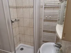 Pronájem bytu 1+kk, Praha - Žižkov, Jagellonská, 34 m2