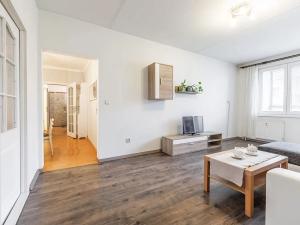 Pronájem bytu 3+1, Hluboká nad Vltavou, Nerudova, 70 m2