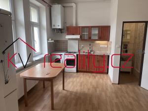 Pronájem bytu 2+1, Karlovy Vary, Kamenického, 65 m2
