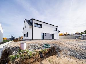 Prodej bytu 5+kk, Boršov nad Vltavou - Poříčí, Severní, 121 m2