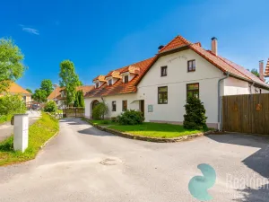 Prodej apartmánu, Benešov nad Černou, 295 m2
