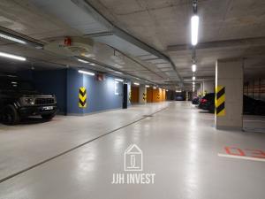 Pronájem garáže, Praha - Smíchov, Grafická, 15 m2