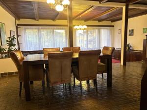 Pronájem rodinného domu, Praha - Motol, Bedrnova, 210 m2