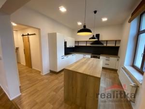 Prodej bytu 4+1, Opava - Předměstí, Olomoucká, 109 m2