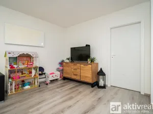 Prodej obchodního prostoru, Neratovice, Hlavní, 620 m2