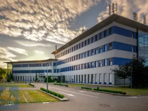 Pronájem kanceláře, Praha - Stodůlky, Šafránkova, 242 m2