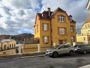 Prodej bytu 2+1, Karlovy Vary, Petřín, 60 m2