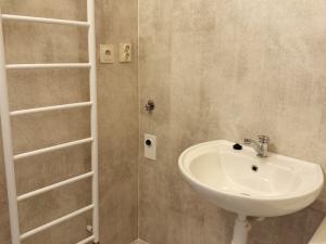 Prodej bytu 2+1, Měčín, Sadová, 67 m2