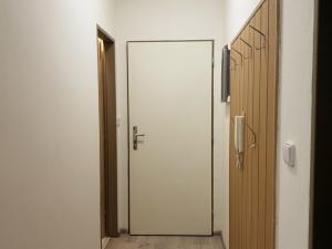 Prodej bytu 2+1, Měčín, Sadová, 67 m2