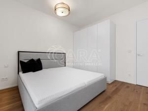 Pronájem bytu 2+kk, Praha - Troja, Pod Hrachovkou, 58 m2