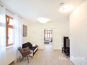 Pronájem bytu 2+kk, Praha - Strašnice, Krátká, 45 m2