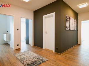 Pronájem bytu 4+kk, Praha - Záběhlice, Mattioliho, 126 m2