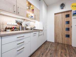 Prodej bytu 3+1, Suchohrdly u Miroslavi, 90 m2