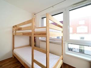 Pronájem bytu 3+kk, Praha - Kobylisy, Ke Stírce, 72 m2