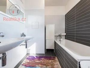 Prodej bytu 4+kk, Praha - Jinonice, Pod stolovou horou, 114 m2