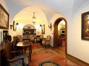 Pronájem restaurace, Praha - Malá Strana, Maltézské náměstí, 71 m2