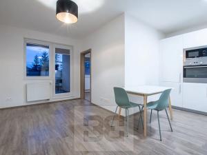 Pronájem bytu 2+kk, Praha - Letňany, Škrábkových, 41 m2