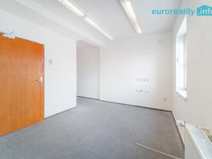 Pronájem kanceláře, Tachov, náměstí Republiky, 27 m2
