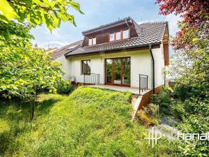 Prodej rodinného domu, Hněvotín, 240 m2